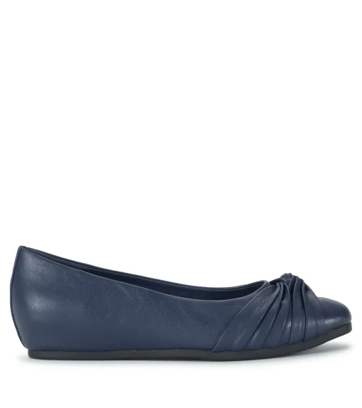 Chainey Casual Flat