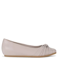 Chainey Casual Flat