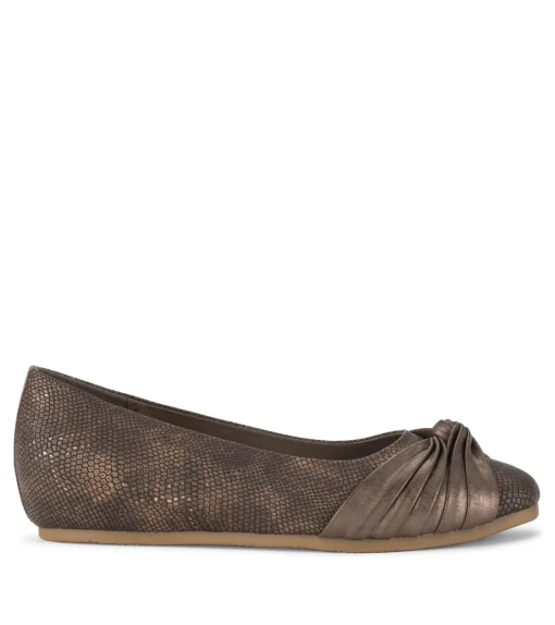 Chainey Casual Flat