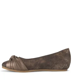 Chainey Casual Flat