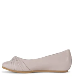 Chainey Casual Flat
