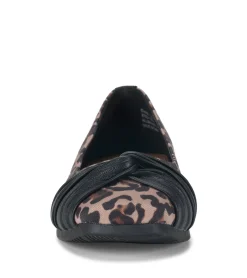 Chainey Casual Flat