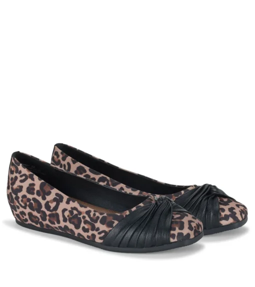 Chainey Casual Flat