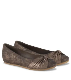 Chainey Casual Flat