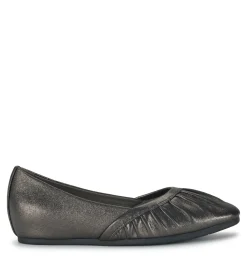 Charlie Flat