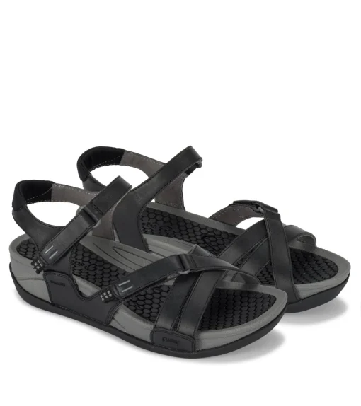 Danny Sandal