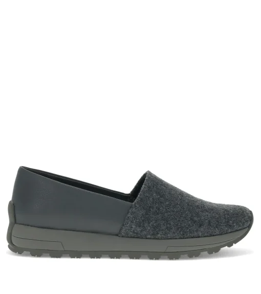 Gennie Slip On