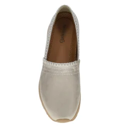Gennie Slip On