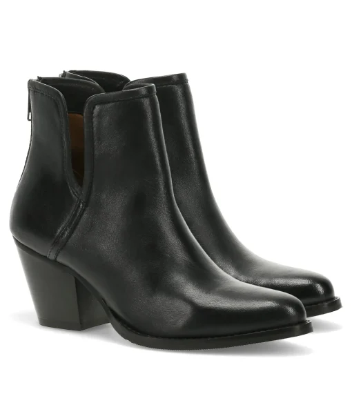 Nanny Block Heel Bootie