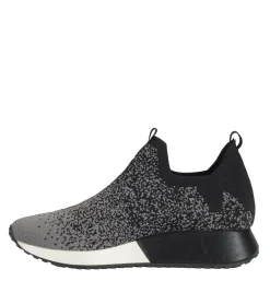 Pringer Slip On Sneaker