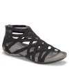 Samina Sandal