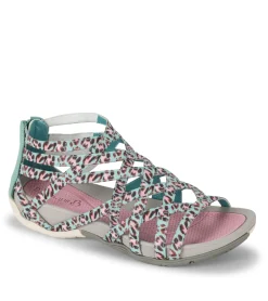 Samina Sandal