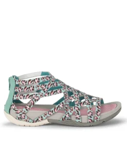 Samina Sandal