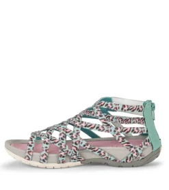 Samina Sandal
