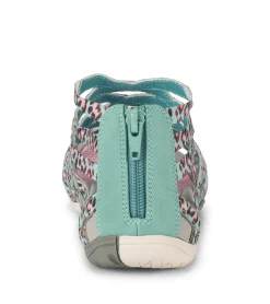 Samina Sandal