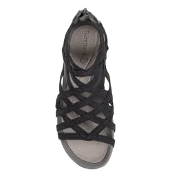 Samina Sandal