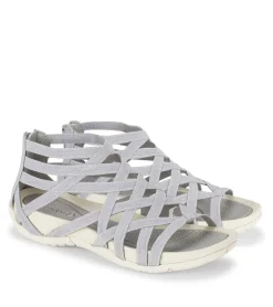 Samina Sandal